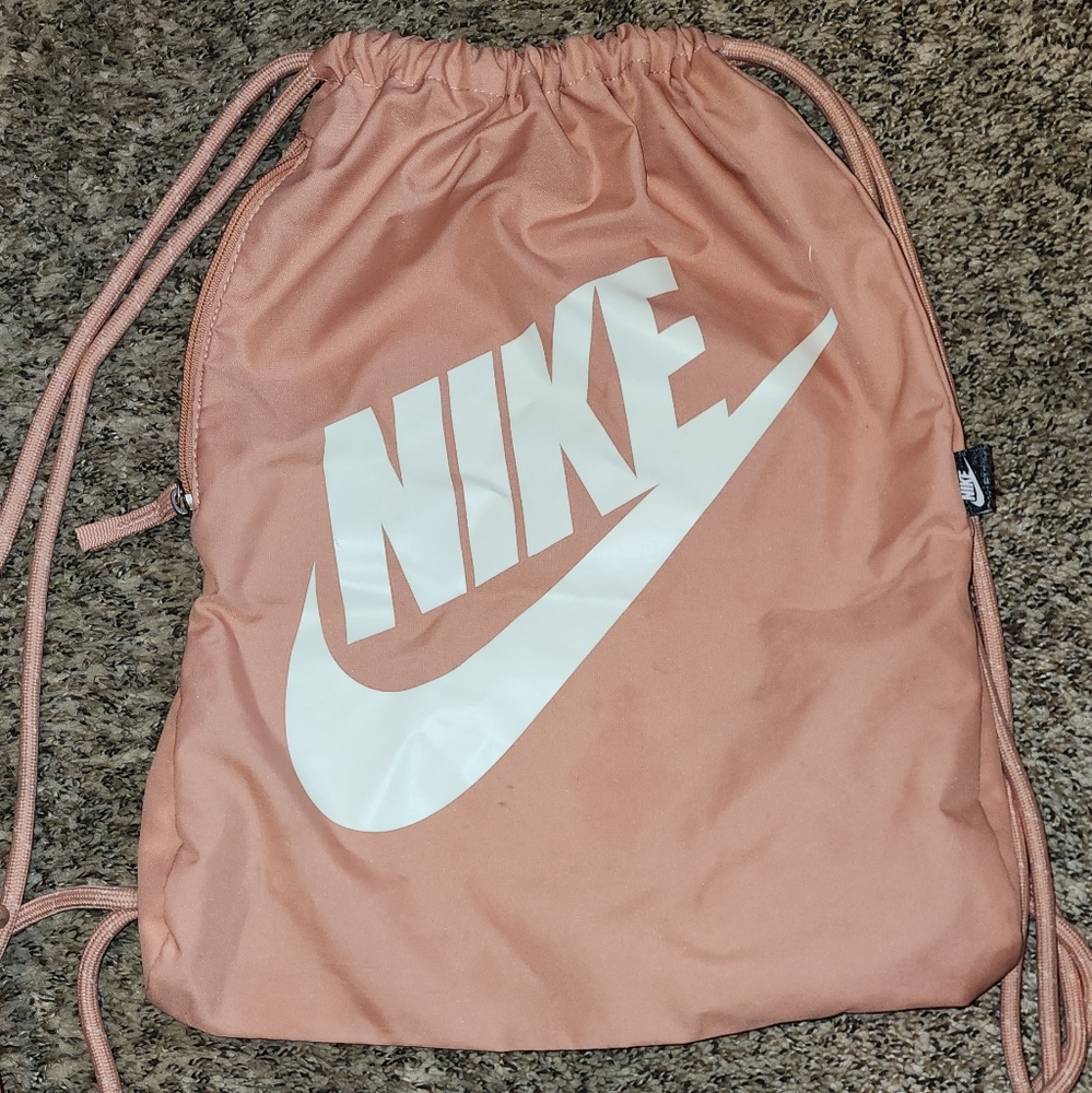 Nike drawstring bag